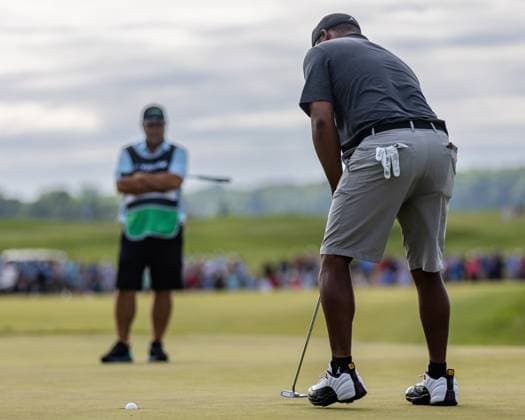 May 28, 2023, Potomac Falls, Virginia, USA: HAROLD VARNER III sinks his final putt to win the LIV Golf DC event at Trump National Golf Club. Potomac Falls USA - ZUMAb237 20230528_znp_b237_035 Copyright: xRobertxBlakleyx