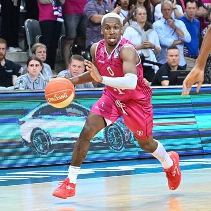 TJ Shorts II (Telekom Baskets Bonn, 00) zieht zum Korb. Telekom Baskets Bonn vs. MHP Riesen Ludwigsburg, Basketball, easy Credit BBL, 1. Halbfinale, Saison 2022 2023, 29.05.2023 Telekom Baskets Bonn vs. MHP Riesen Ludwigsburg, Basketball, easy Credit BBL, Saison 2022 2023, 1. Halbfinale, 29.05.2023 Bonn Copyright: xEibner-Pressefoto ThomasxHaeslerx EP_EER