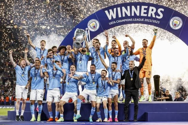 ISTANBUL - Ilkay Gundogan of Manchester City FC lifts the UEFA Champions League trophy, Coupe des clubs Champions Europeens, Kyle Walker of Manchester City FC, Ruben Dias of Manchester City FC, Kalvin Phillips of Manchester City FC, John Stones of Manchester City FC, Nathan Ake of Manchester City FC, Ilkay Gundogan of Manchester City FC, Erling Haaland of Manchester City FC, Jack Grealish of Manchester City FC, Aymeric Laporte of Manchester City FC, Rodri of Manchester City FC, Kevin De Bruyne of Manchester City FC, Manchester City FC goalkeeper Stefan Ortega, Julian Alvarez of Manchester City FC, Bernardo Silva of Manchester City FC, Sergio Gomez of Manchester City FC, Manuel Akanji of Manchester City FC, Riyad Mahrez of Manchester City FC, Manchester City FC goalkeeper Ederson, Maximo Perrone of Manchester City FC, Manchester City FC goalkeeper Scott Carson, Phil Foden of Manchester City FC, Cole Palmer of Manchester City FC, Rico Lewis of Manchester City FC, Manchester City FC, coach Pep Guardiola with UEFA Champions League trophy, Coupe des clubs Champions Europeans na outcome of the UEFA Champions League Final between Manchester City FC and FC Inter Milan at Ataturk Olympic Stadium on June 10, 2023 in Istanbul, Turkey. AP Dutch Height MAURICE OF STONE UEFA Champions League final 2022 2023 xVIxANPxSportx xMauricexvanxSteenxIVx 471336836 originalFilename: 471336836.jpg