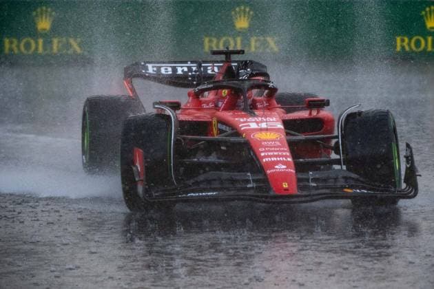 Sport Bilder des Tages Charles Leclerc (MCO, Scuderia Ferrari, 16) winkt im Regen den Fans aus dem Ferrari SF-23, CAN, Formel 1 Weltmeisterschaft, Grand Prix von Kanada, Circuit de Gilles Villeneuve Montreal, Freies Training, 16.06.2023 CAN, Formel 1 Weltmeisterschaft, Grand Prix von Kanada, Circuit de Gilles Villeneuve Montreal, Freies Training, 16.06.2023 Montreal Copyright: xEibner Memmlerx EP_MMR