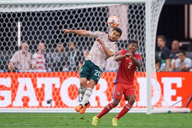 RECORD DATE NOT STATED CONCACAF NATIONS LEAGUE 2022-2023 Panama 0-1 Mexico Third Place (L-R), Henry Martin of Mexico and Cesar Blackman of Panama during the game Panama vs Mexico (Mexican national team, Nationalteam , corresponding to Third Place of Final Four of the CONCACAF Nations League 2022-2023, at Allegiant Stadium, on June 18, 2023. <br><br> (I-D), Henry Martin de Mexico y Cesar Blackman de Panama durante el partido Panama vs Mexico (Seleccion Mexicana), correspondiente por el Tercer Lugar de la Final Four de la Liga de Naciones CONCACAF 2022-2023, en el Allegiant Stadium, el 18 de junio de 2023. LAS VEGAS NEVADA ESTADOS UNIDOS Copyright: xCristianxdexMarchenax 20230618190515_CNL_23_3RD_PAN_MEX_MARTIN385
