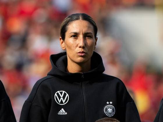Sara Doorsoun (Deutschland, 23) bei der Nationalhymne, GER, Deutschland vs. Vietnam, DFB Fussball Frauen Nationalmannschaft, Freundschaftsspiel, Spielzeit 2022 2023, 24.06.2023 GER, Deutschland vs. Vietnam, DFB Fussball Frauen Nationalmannschaft, Freundschaftsspiel, Spielzeit 2022 2023, 24.06.2023 Offenbach Copyright: xEibner-Pressefoto Memmlerx EP_MMR
