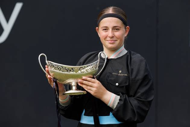 Mandatory Credit: Photo by Ryan Browne Shutterstock (13977110u) Jelena Ostapenko of Latvia poses with the Rothesay Classic Trophy. Rothesay Classic, Day Seven, Tennis, Edgbaston Priory Club, Birmingham, UK - 25 Jun 2023 Rothesay Classic, Day Seven, Tennis, Edgbaston Priory Club, Birmingham, UK - 25 Jun 2023 Copyright: xRyanxBrowne Shutterstockx 13977110u