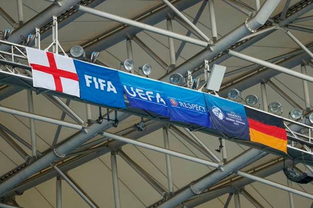 UEFA U21, U 21 EM, Deutschland - England, 3. Gruppenspiel, 28.06.2023, Batumi Die Fahnen Deutschlands und Englands haengen unter dem Stadiondach, UEFA U21-Fussball-Europameisterschaft in Rumaenien und Georgien, Deutschland - England, 3. Gruppenspiel, 28.06.2023, Batumi Copyright: xBEAUTIFULxSPORTS Meuselx