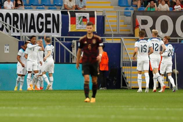 UEFA U21, U 21 EM, Deutschland - England, 3. Gruppenspiel, 28.06.2023, Batumi Die Englaender bejubeln ihr fruehes Tor, UEFA U21-Fussball-Europameisterschaft in Rumaenien und Georgien, Deutschland - England, 3. Gruppenspiel, 28.06.2023, Batumi Copyright: xBEAUTIFULxSPORTS Meuselx