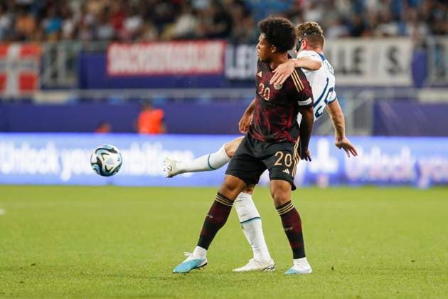 UEFA U21, U 21 EM, Deutschland - England, 3. Gruppenspiel, 28.06.2023, Batumi Jessic NGANKAM ( 20, Deutschland, Hertha BSC), Charlie CRESSWELL ( 15, England), UEFA U21-Fussball-Europameisterschaft in Rumaenien und Georgien, Deutschland - England, 3. Gruppenspiel, 28.06.2023, Batumi Copyright: xBEAUTIFULxSPORTS Meuselx