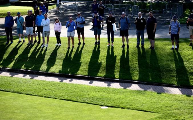 Mandatory Credit: Photo by James Marsh Shutterstock (13987420al) Spectators watch on the 1st tee. Betfred British Masters, Day One, Golf, The Belfry Golf Club, Sutton Coldfield, UK - 29 Jun 2023 Betfred British Masters, Day One, Golf, The Belfry Golf Club, Sutton Coldfield, UK - 29 Jun 2023 Copyright: xJamesxMarsh Shutterstockx 13987420al