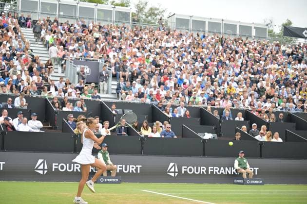 01.07.2023, xbrx, Tennis Bad Homburg Open WTA, Tennis Damen 250, emspor, v.l. FINALS, Bronzetti, Lucia (ITA), fokussiert, konzentriert, spielt den Ball, Bad Homburg