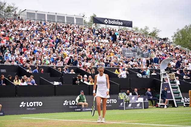 01.07.2023, xbrx, Tennis Bad Homburg Open WTA, Tennis Damen 250, emspor, v.l. FINALS, Bronzetti, Lucia (ITA), fokussiert, konzentriert, spielt den Ball, Bad Homburg