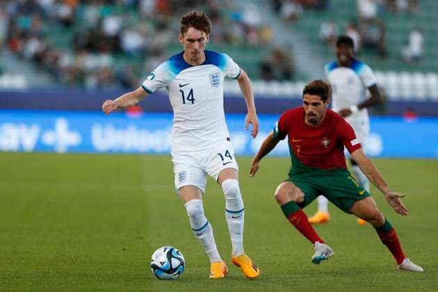 UEFA U21, U 21 EM, England - Portugal, Viertelfinale, 02.07.2023, Kutaissi James GARNER ( 14, England), Pedro NETO ( 7, Portugal), UEFA U21-Fussball-Europameisterschaft in Rumaenien und Georgien, England - Portugal, Viertelfinale, 02.07.2023, Ramas-Schengelia-Stadion, Kutaissi Copyright: xBEAUTIFULxSPORTS Meuselx