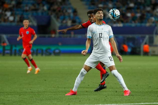 UEFA U21, U 21 EM, England - Israel, Halbfinale, 05.07.2023, Batumi Roy REVIVO ( 12, Israel), Angel GOMES ( 21, England), UEFA U21-Fussball-Europameisterschaft in Rumaenien und Georgien, England - Israel, Halbfinale, 05.07.2023, Adjarabet Arena, Batumi Copyright: xBEAUTIFULxSPORTS Meuselx