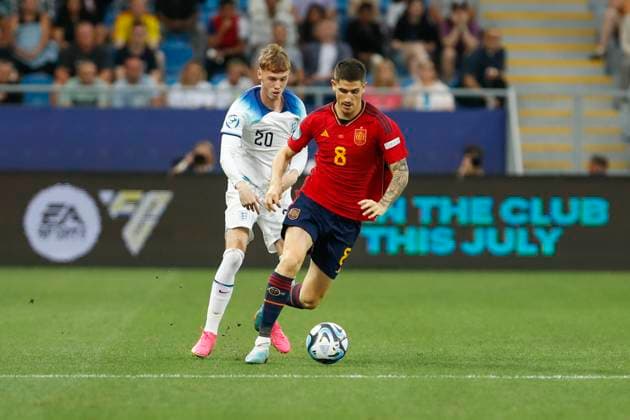 UEFA U21, U 21 EM, England - Spanien, Finale, 08.07.2023, Batumi Oihan SANCET ( 8, Spanien), Cole PALMER ( 20, England), UEFA U21-Fussball-Europameisterschaft in Rumaenien und Georgien, England - Spanien, Finale, 08.07.2023, Adjarabet Arena, Batumi Copyright: xBEAUTIFULxSPORTS Meuselx