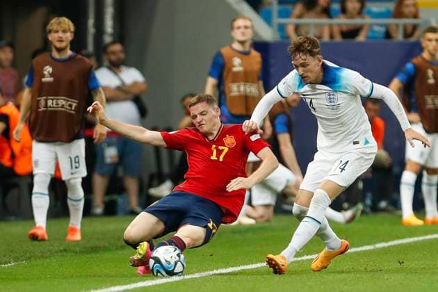 UEFA U21, U 21 EM, England - Spanien, Finale, 08.07.2023, Batumi Sergio GOMEZ ( 17, Spanien), James GARNER ( 14, England), UEFA U21-Fussball-Europameisterschaft in Rumaenien und Georgien, England - Spanien, Finale, 08.07.2023, Adjarabet Arena, Batumi Copyright: xBEAUTIFULxSPORTS Meuselx