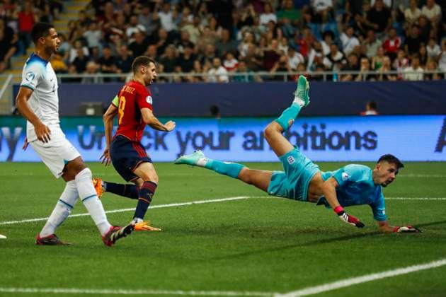 UEFA U21, U 21 EM, England - Spanien, Finale, 08.07.2023, Batumi James TRAFFORD ( 1, England) ist geschlagen aber das Tor von Abel RUIZ ( 9, Spanien) wird aberkannt, UEFA U21-Fussball-Europameisterschaft in Rumaenien und Georgien, England - Spanien, Finale, 08.07.2023, Adjarabet Arena, Batumi Copyright: xBEAUTIFULxSPORTS Meuselx