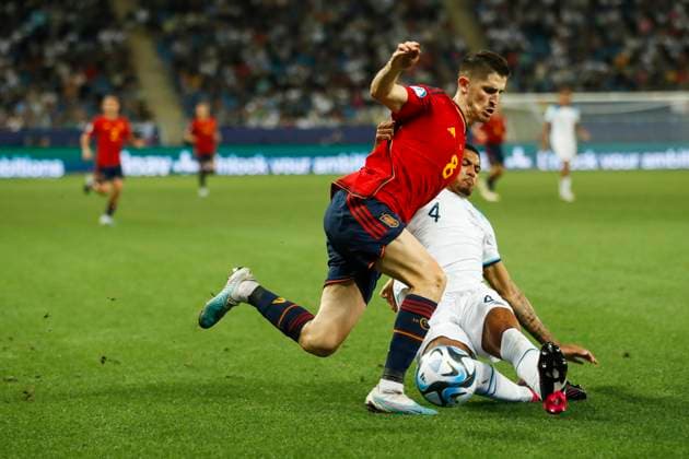 UEFA U21, U 21 EM, England - Spanien, Finale, 08.07.2023, Batumi Oihan SANCET ( 8, Spanien), Levi COLWILL ( 4, England), UEFA U21-Fussball-Europameisterschaft in Rumaenien und Georgien, England - Spanien, Finale, 08.07.2023, Adjarabet Arena, Batumi Copyright: xBEAUTIFULxSPORTS Meuselx