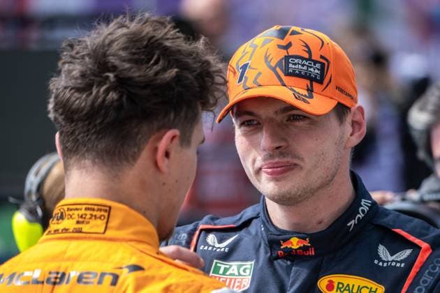 Max Verstappen (NED, Oracle Red Bull Racing 1), Lando Norris (UK, McLaren F1 Team 4), Großer Preis von Großbritannien, Silverstone, Motorsport, Formel 1, Großer Preis von Großbritannien, Silverstone, Motorsport, Formel 1 Towcester Copyright: xEibner-Pressefotox EP_EER