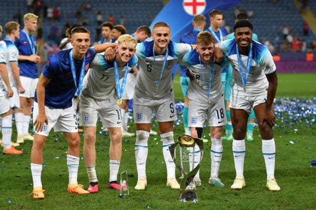 UEFA U21, U 21 final ENG-ESP Luke Thomas (England U21), Anthony Gordon (England U21), Taylor Harwood-Bellis (England U21) , Thomas Doyle (England U21), Ben Johnson (England U21) , UEFA European Championship, EM, Europameisterschaft Under-21 England-Spain, final match, Georgia, Batumi, Batumi Arena Batumi Batumi Arena - Batumi, Georgia Georgia Copyright: xTAMUNAxKULUMBEGASHVILIx KUL_3756