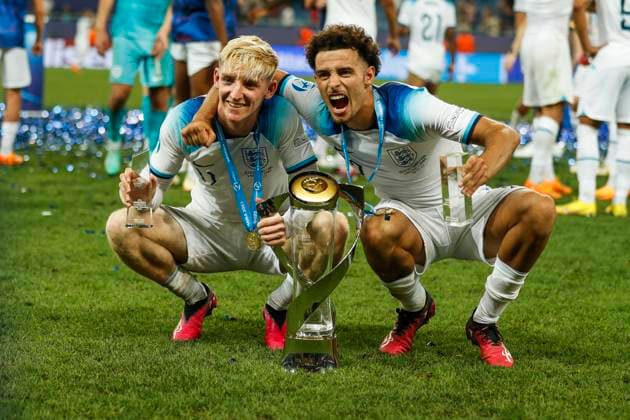 UEFA U21, U 21 EM, England - Spanien, Finale, 08.07.2023, Batumi Anthony GORDON ( 11, England) und Curtis JONES ( 17, England) jubeln, UEFA U21-Fussball-Europameisterschaft in Rumaenien und Georgien, England - Spanien, Finale, 08.07.2023, Adjarabet Arena, Batumi Copyright: xBEAUTIFULxSPORTS Meuselx