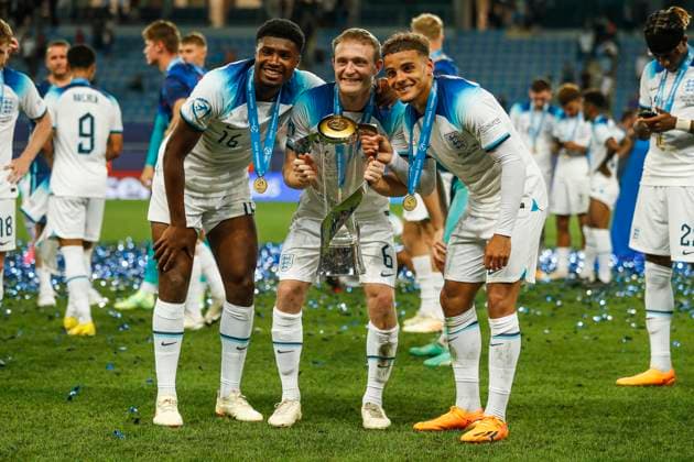 UEFA U21, U 21 EM, England - Spanien, Finale, 08.07.2023, Batumi Ben JOHNSON (16, England), Oliver SKIPP ( 6, England), Max AARONS ( 2, England), UEFA U21-Fussball-Europameisterschaft in Rumaenien und Georgien, England - Spanien, Finale, 08.07.2023, Adjarabet Arena, Batumi Copyright: xBEAUTIFULxSPORTS Meuselx