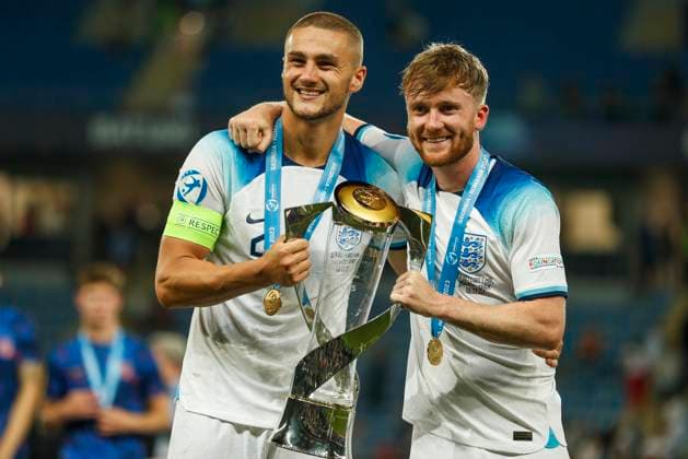 UEFA U21, U 21 EM, England - Spanien, Finale, 08.07.2023, Batumi Taylor HARWOOD-BELLIS ( 5, England), Thomas DOYLE ( 18, England), UEFA U21-Fussball-Europameisterschaft in Rumaenien und Georgien, England - Spanien, Finale, 08.07.2023, Adjarabet Arena, Batumi Copyright: xBEAUTIFULxSPORTS Meuselx