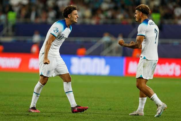 UEFA U21, U 21 EM, England - Spanien, Finale, 08.07.2023, Batumi Curtis JONES ( 17, England) jubelt mit Morgan GIBBS-WHITE ( 7, England), UEFA U21-Fussball-Europameisterschaft in Rumaenien und Georgien, England - Spanien, Finale, 08.07.2023, Adjarabet Arena, Batumi Copyright: xBEAUTIFULxSPORTS Meuselx