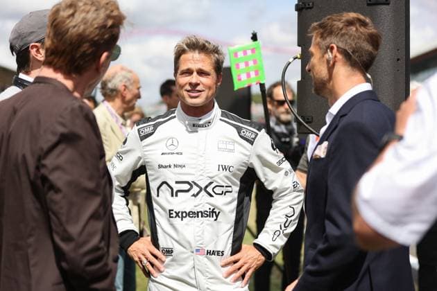 PITT Brad (USA), actor playing Sonny Hayes, driver of the fictional Apex APXGP team in the F1 movie by Apple Studios Bruckheimer Films, portrait on the starting grid, grille de depart, during the 2023 Formula 1 Aramco British Grand Prix, 10th round of the 2023 Formula One World Championship, WM, Weltmeisterschaft from July 7 to 9, 2023 on the Silverstone Circuit, in Silverstone, United Kingdom - F1 - BRITISH GRAND PRIX 2023 - RACE DPPI Panoramic 00123025_AV6_8039
