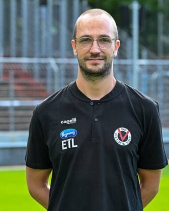 Doktor Max Wittenberg (Viktoria Koeln, Mannschaftsarzt). Viktoria Koeln, Fussball, 3. Liga, Portraettermin 2023 24, 12.07.2023 DFB DFL Regulations prohibit any use of Photographs as image sequences and or quasi-video X, Viktoria Koeln, Fussball, 3. Liga, Portraetermin 2023 2024, 12.07.2023 Köln Copyright: xEibner-Pressefoto ThomasxHaeslerx EP_EER