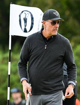 Mandatory Credit: Photo by Greig Cowie Shutterstock (14013394s) Phil Mickelson on the 4th Green The British Open Championship, Practice, Golf, Royal Liverpool Golf Club, Liverpool, UK - 19 Jul 2023 The British Open Championship, Practice, Golf, Royal Liverpool Golf Club, Liverpool, UK - 19 Jul 2023 Copyright: xGreigxCowie Shutterstockx 14013394s