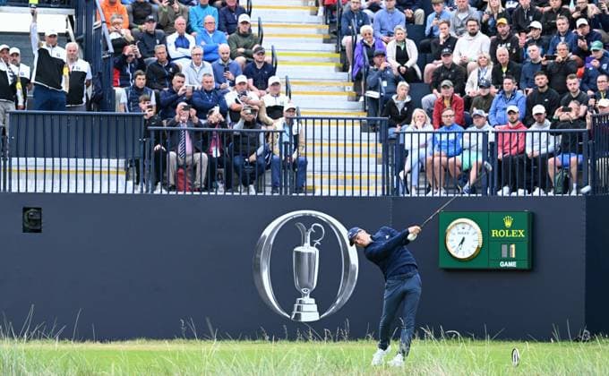Mandatory Credit: Photo by Greig Cowie Shutterstock (14015622d) Matthew Jordan gets the 151st Open Championship underway in Group One. Rolex The British Open Championship, Day One, Golf, Royal Liverpool Golf Club, Liverpool, UK - 20 Jul 2023 The British Open Championship, Day One, Golf, Royal Liverpool Golf Club, Liverpool, UK - 20 Jul 2023 Copyright: xGreigxCowie Shutterstockx 14015622d
