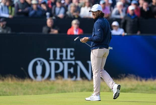 Mandatory Credit: Photo by Greig Cowie Shutterstock (14015622ad) Tommy Fleetwood on the 1st Green The British Open Championship, Day One, Golf, Royal Liverpool Golf Club, Liverpool, UK - 20 Jul 2023 The British Open Championship, Day One, Golf, Royal Liverpool Golf Club, Liverpool, UK - 20 Jul 2023 Copyright: xGreigxCowie Shutterstockx 14015622ad