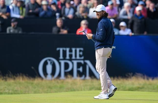 Mandatory Credit: Photo by Greig Cowie Shutterstock (14015622ae) Tommy Fleetwood on the 1st Green The British Open Championship, Day One, Golf, Royal Liverpool Golf Club, Liverpool, UK - 20 Jul 2023 The British Open Championship, Day One, Golf, Royal Liverpool Golf Club, Liverpool, UK - 20 Jul 2023 Copyright: xGreigxCowie Shutterstockx 14015622ae