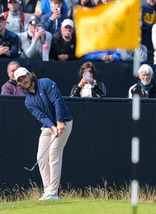 Mandatory Credit: Photo by Greig Cowie Shutterstock (14015622ap) Tommy Fleetwood chips onto the 1st Green The British Open Championship, Day One, Golf, Royal Liverpool Golf Club, Liverpool, UK - 20 Jul 2023 The British Open Championship, Day One, Golf, Royal Liverpool Golf Club, Liverpool, UK - 20 Jul 2023 Copyright: xGreigxCowie Shutterstockx 14015622ap