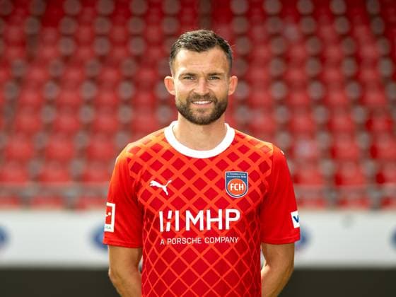 Denis Thomalla (FC Heidenheim, 11), GER, FC Heidenheim 1846, Fussball, 1. Bundesliga, Portraettermin, Spielzeit 2023 2024, 23.07.2023, DFB DFL regulations prohibit any use of photographs as image sequences and or quasi-video., GER, FC Heidenheim 1846, Fussball, 1. Bundesliga, Portraettermin, Spielzeit 2023 2024, 23.07.2023 Heidenheim Copyright: xEibner-Pressefoto SaschaxWaltherx EP_EER