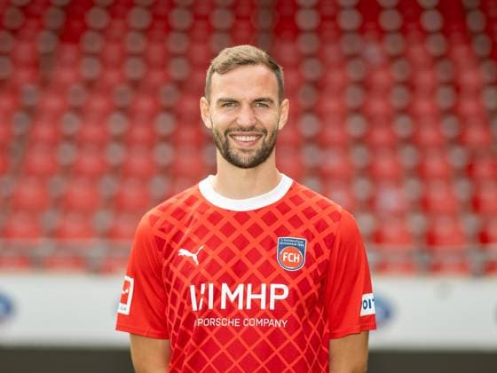 Benedikt Gimber (FC Heidenheim, 05), GER, FC Heidenheim 1846, Fussball, 1. Bundesliga, Portraettermin, Spielzeit 2023 2024, 23.07.2023, DFB DFL regulations prohibit any use of photographs as image sequences and or quasi-video., GER, FC Heidenheim 1846, Fussball, 1. Bundesliga, Portraettermin, Spielzeit 2023 2024, 23.07.2023 Heidenheim Copyright: xEibner-Pressefoto SaschaxWaltherx EP_EER