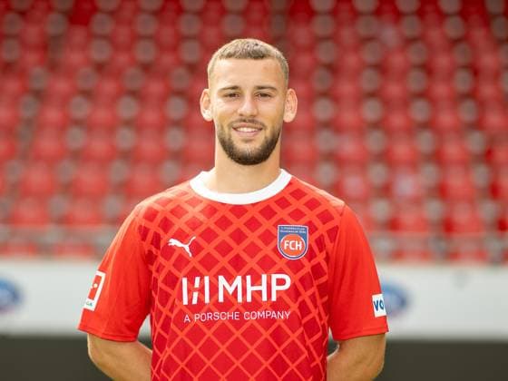 Melvin Ramusovic (FC Heidenheim, 28), GER, FC Heidenheim 1846, Fussball, 1. Bundesliga, Portraettermin, Spielzeit 2023 2024, 23.07.2023, DFB DFL regulations prohibit any use of photographs as image sequences and or quasi-video., GER, FC Heidenheim 1846, Fussball, 1. Bundesliga, Portraettermin, Spielzeit 2023 2024, 23.07.2023 Heidenheim Copyright: xEibner-Pressefoto SaschaxWaltherx EP_EER