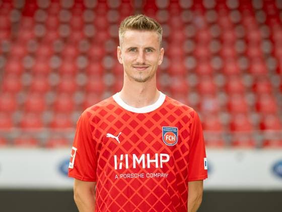 Jan Schoeppner (FC Heidenheim, 03), GER, FC Heidenheim 1846, Fussball, 1. Bundesliga, Portraettermin, Spielzeit 2023 2024, 23.07.2023, DFB DFL regulations prohibit any use of photographs as image sequences and or quasi-video., GER, FC Heidenheim 1846, Fussball, 1. Bundesliga, Portraettermin, Spielzeit 2023 2024, 23.07.2023 Heidenheim Copyright: xEibner-Pressefoto SaschaxWaltherx EP_EER