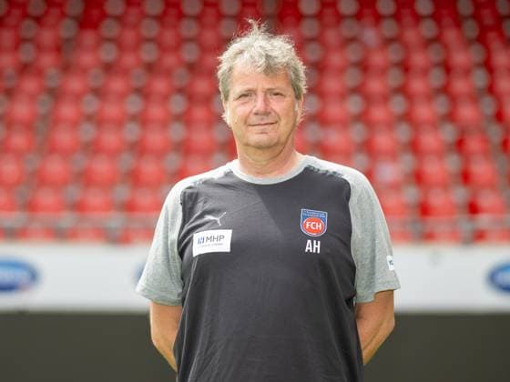 Andreas Heintzen (FC Heidenheim, Mannschaftsarzt), GER, FC Heidenheim 1846, Fussball, 1. Bundesliga, Portraettermin, Spielzeit 2023 2024, 23.07.2023, DFB DFL regulations prohibit any use of photographs as image sequences and or quasi-video., GER, FC Heidenheim 1846, Fussball, 1. Bundesliga, Portraettermin, Spielzeit 2023 2024, 23.07.2023 Heidenheim Copyright: xEibner-Pressefoto SaschaxWaltherx EP_EER