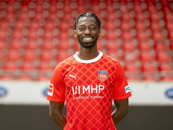 Omar-Haktab Traore (FC Heidenheim, 23), GER, FC Heidenheim 1846, Fussball, 1. Bundesliga, Portraettermin, Spielzeit 2023 2024, 23.07.2023, DFB DFL regulations prohibit any use of photographs as image sequences and or quasi-video., GER, FC Heidenheim 1846, Fussball, 1. Bundesliga, Portraettermin, Spielzeit 2023 2024, 23.07.2023 Heidenheim Copyright: xEibner-Pressefoto SaschaxWaltherx EP_EER