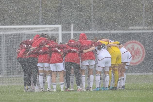 die Spielerinnen vom 1. FC Nuernberg, vor dem Spiel, GER, Eintracht Frankfurt vs. 1. FC Nuernberg, 1. Frauen Bundesliga, Testspiel, Spielzeit 2023 24, 06.08.2023, GER, Eintracht Frankfurt vs. 1. FC Nuernberg, 1. Frauen Bundesliga, Testspiel, Spielzeit 2023 24, Frankfurt Copyright: xEibner-Pressefoto UlrichxScherbaumx EP_USM