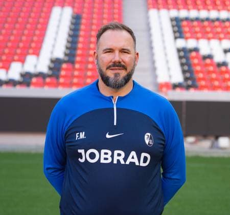 Florian Mack (SC Freiburg, Physiotherapeut); 1. Bundesliga, SC Freiburg, Portraettermin 2023 2024, 10.08.2023, (DFL REGULATIONS PROHIBIT ANY USE OF PHOTOGRAPHS AS IMAGE SEQUENCES AND OR QUASI-VIDEO) GER, Fussball, Herren, 1. Bundesliga, Spielzeit 2023 2024, SC Freiburg, Portraettermin 2023 2024, 10.08.2023, Freiburg im Breisgau Copyright: xEibner-Pressefoto SilasxSchuellex EP_EER