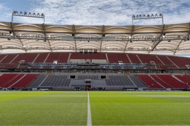 Vor Spielbeginn, Stadion neue Haupttribuene, Inneraum, MHPArena, MHP Arena, VfB Stuttgart vs. VfL Bochum, Fussball, Herren, 1. Bundesliga, 1. Spieltag, Saison 23 24, GER, 19.08.2023, DFL DFB REGULATIONS PROHIBIT ANY USE OF PHOTOGRAPHS AS IMAGE SEQUENCES AND OR QUASI-VIDEO, VfB Stuttgart vs. VfL Bochum, Fussball, Herren, 1. Bundesliga, 1. Spieltag, Saison 23 24, GER, 19.08.2023 Stuttgart Copyright: xEibner-Pressefoto WolfgangxFrankx EP_EER