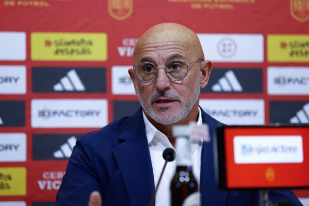 September 1, 2023, LAS ROZAS, MADRID, SPAIN: Luis de la Fuente, head coach of Spain Team, attends during his press conference, PK, Pressekonferenz to talk about Luis Rubiales and give the list of players for the next matches of the team at Ciudad del Futbol on September 01, 2023, in Las Rozas, Madrid, Spain. LAS ROZAS SPAIN - ZUMAa181 20230901_zaa_a181_031 Copyright: xOscarxJ.xBarrosox