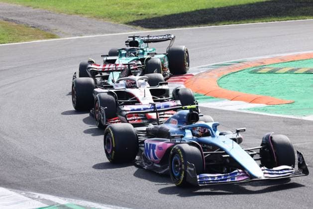 10 Pierre Gasly (FRA, BWT Alpine F1 Team, 10), 20 Kevin Magnussen (DNK, MoneyGram Haas F1 Team, 20), 18 Lance Stroll (CAN, Aston Martin Aramco Cognizant F1 Team, 18), Rennen, Grosser Preis von Italien, Motorsport, Formel 1, Saison 2023, 03.09.2023 ITA, Formel 1, Autodromo Nazionale Monza, 03.09.2023 Monza Copyright: xEibner-Pressefoto Grafx EP_AGF