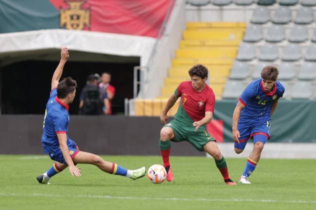 2025 U21, U 21 EURO Qualifying, EM, Europameisterschaft Portugal vs Andorra Pacos de Ferreira, Portugal, September, 8, 2023, 2025 U21 Euro Qualifying, Portugal vs Andorra at the Estadio Capital do Movel, Joao Neves photography by @guelbergoes Pacos de Ferreira Portugal