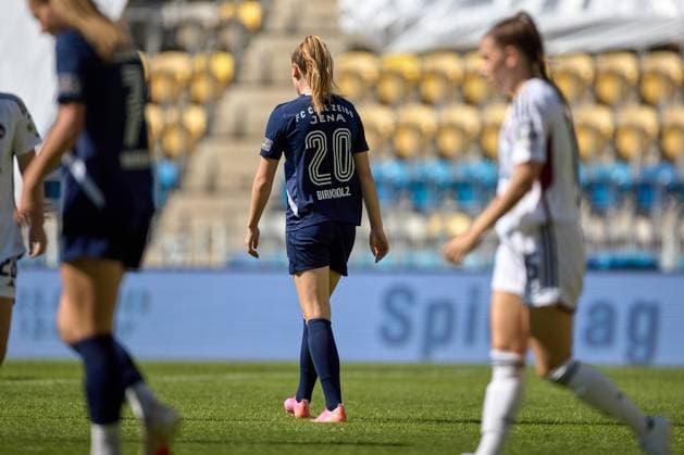 09.09.2023, GER, Frauenfußball, DFB Pokal, 2. Runde, 2023 2024, FC Carl-Zeiss Jena - FC Nürnberg Luca Birkholz (20, FC Carl Zeiss Jena), Freisteller, nach vergebener Großchance Jena ad hoc arena, Ernst-Abbe-Sportfe Thüringen Deutschland