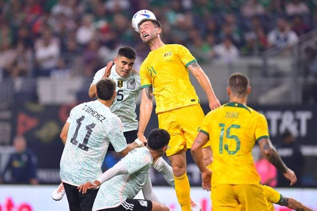 RECORD DATE NOT STATED Seleccion Mexicana 2023 Mexico 2-2 Australia (L-R), Johan Vasquez of Mexico and Cameron Burgess of Australia during the game Mexico (Mexican national team, Nationalteam vs Australian National Team, International Friendly, Länderspiel, Nationalmannschaft at the AT-T Stadium, on September 9, 2023. <br><br> (I-D), Johan Vasquez de Mexico y Cameron Burgess de Australia durante el partido Mexico (Seleccion Mexicana) vs Australia, Amistoso Internacional, en el Estadio AT-T, el 9 de septiembre de 2023. ARLINGTON CDMXTEXAS ESTADOS UNIDOS Copyright: xAdrianxMaciasx 20230909220704_SMN_23_AM_MEX_AUS_BURGESS178