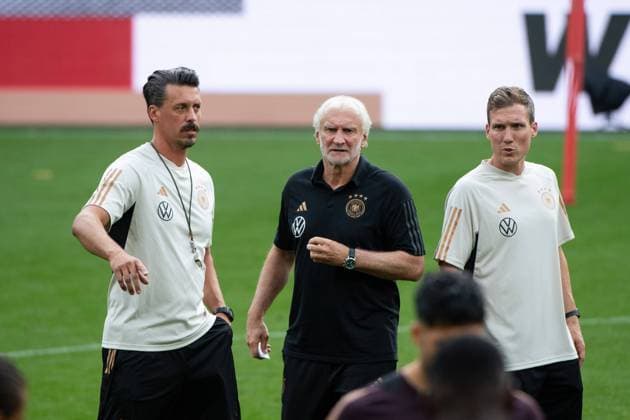 Interims - Trainerteam Sandro Wagner (Deutschland, Co-Trainer), Rudi Voeller (Deutschland, Trainer und Direktor Nationalmannschaften), Hannes Wolf (Deutschland, Co-Trainer und Leiter Nachwuchs), GER, DFB Fussball Nationalmannschaft Herren, MD-1 Abschlusstraining vor Deutschland vs Frankreich, Saison 2023 2024, 11.09.2023 DFB regulations prohibit any use of photographs as image sequences and or quasi-video GER, DFB Fussball Nationalmannschaft Herren, MD-1 Abschlusstraining vor Deutschland vs Frankreich, Saison 2023 2024, 11.09.2023 Dortmund Copyright: xEibner-Pressefoto Memmlerx EP_MMR