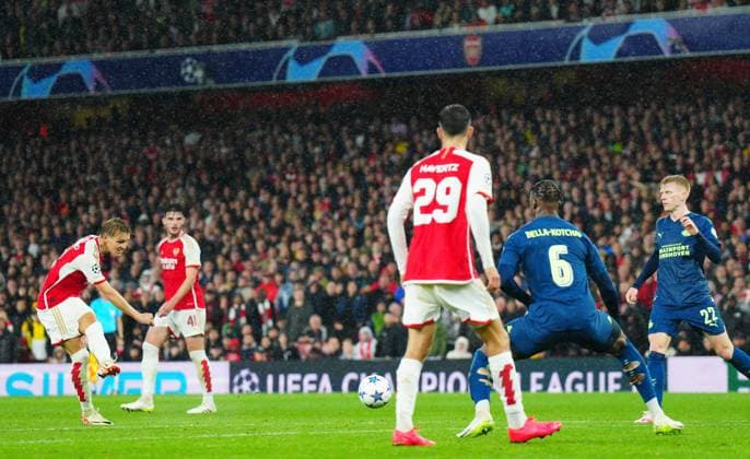 EDITORIAL USE ONLY No use with unauthorised audio, video, data, fixture lists, club league logos or live services. Online in-match use limited to 120 images, no video emulation. No use in betting, games or single club league player publications. Arsenal v PSV Eindhoven, UEFA Champions League, Group B, Football, Emirates Stadium, London, UK - 20 Sep 2023 EDITORIAL USE ONLY No use with unauthorised audio, video, data, fixture lists, club league logos or live services. Online in-match use limited to 120 images, no video emulation. No use in betting, games or single club league player publications. Copyright: xJavierxGarcia Shutterstockx 14106762ah