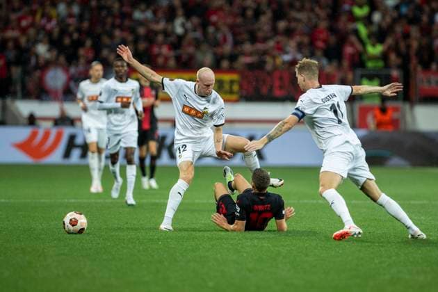 UEFA Europa League, Bayer Leverkusen - BK Haecken, 21.09.2023 Florian WIRTZ (Bayer 04 Leverkusen, 10) nach einem Foul von Valgeir Lunddal Fridriksson (BK Haecken, 12) am Boden, UEFA Europa League, Bayer 04 Leverkusen - BK Haecken, 1. Gruppenspiel, am 21.09.2023, BayArena, Leverkusen DFL regulations prohibit any use of photographs as image sequences and or quasi-video Copyright: xBEAUTIFULxSPORTS Meuselx