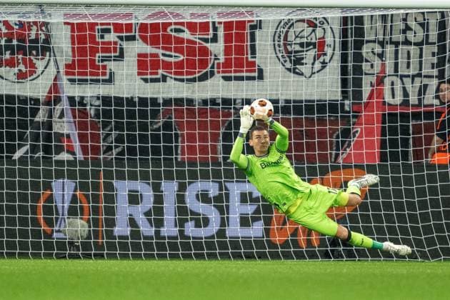 GER, EL, Bayer 04 Leverkusen vs BK Haecken, Saison 2023 24, 21.09.2023, BayArena, Leverkusen, GER, EL, Bayer 04 Leverkusen vs BK Haecken, Saison 2023 24, Im Bild: Mateiu Kovar (Bayer 04 Leverkusen, 17) Ball in der Hand; hat den Kasten sauber, Einzelaktion, Ganzkörper Ganzkoerper;